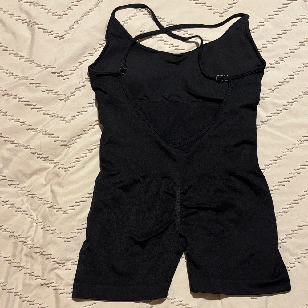 Black Yoga Strappy Romper - Picture 3 of 7